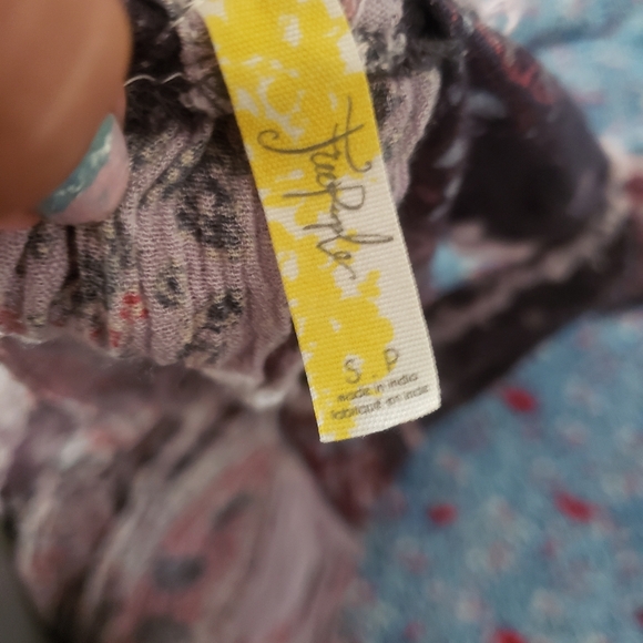 GUC Free people flowy w/tie in back oversized top sz small oversized - Picture 9 of 9